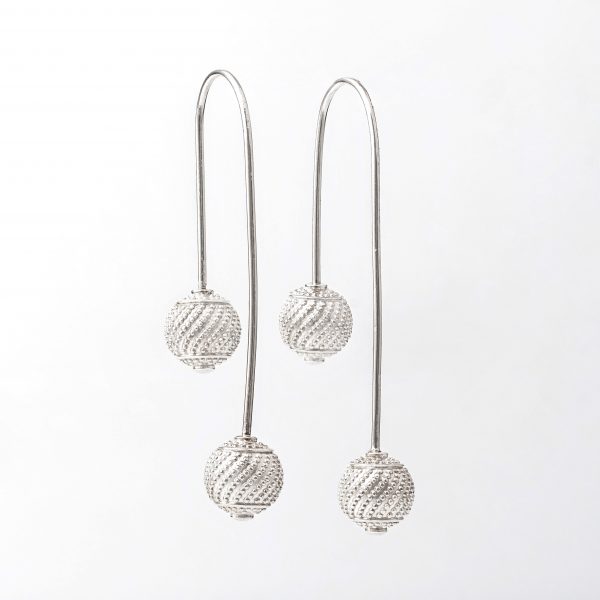 საყურე მძივის ინსპირაციით