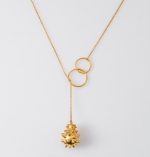 გულსაკიდი ცვარას ინსპირაციით